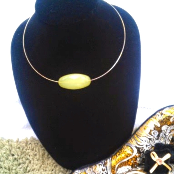 NEW CHOKER NECKLACE W/ PENDANT - Picture 1 of 1